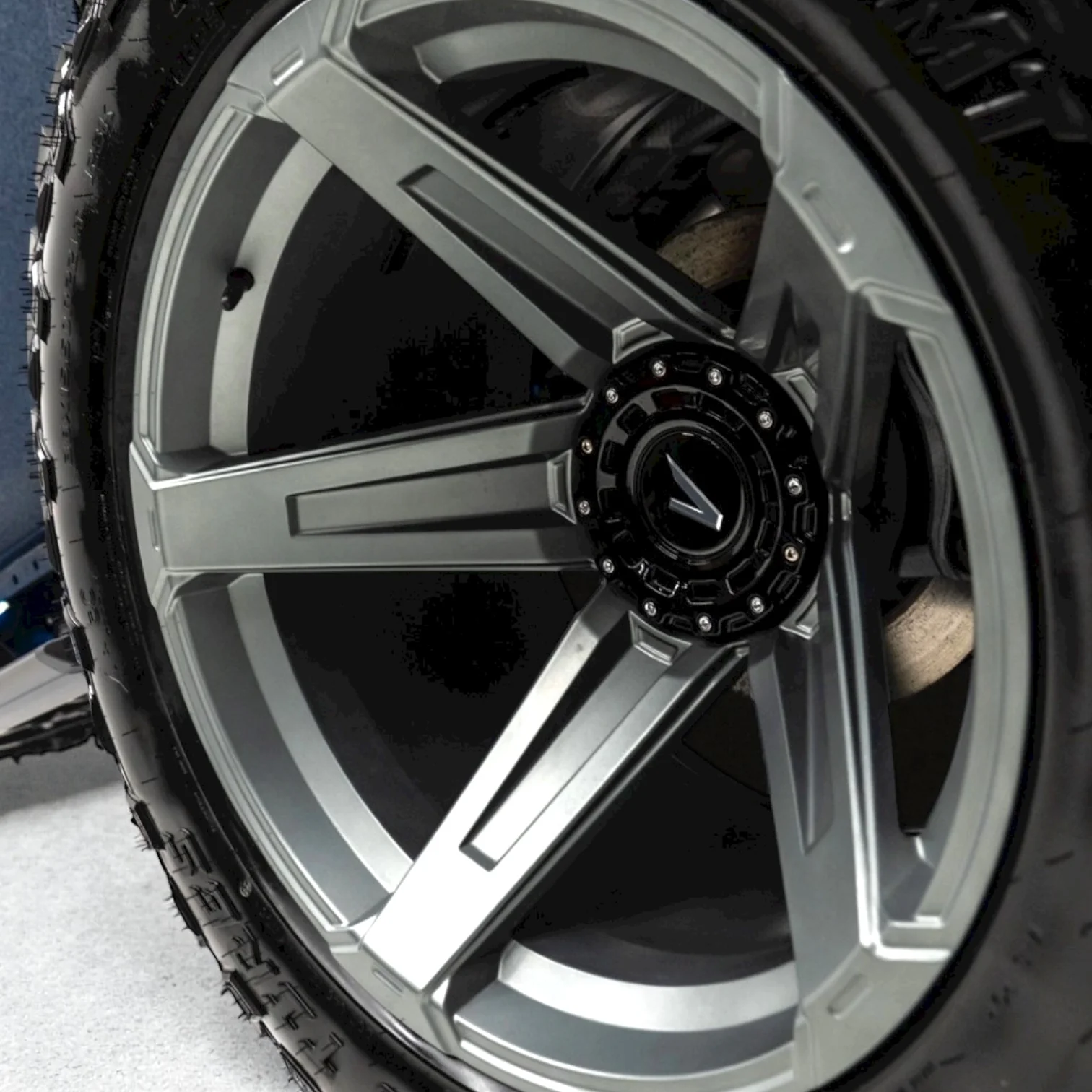 Ford Bronco Apocalypse 5 Spoke Wheel 6 Lug (Silver) - Image 12