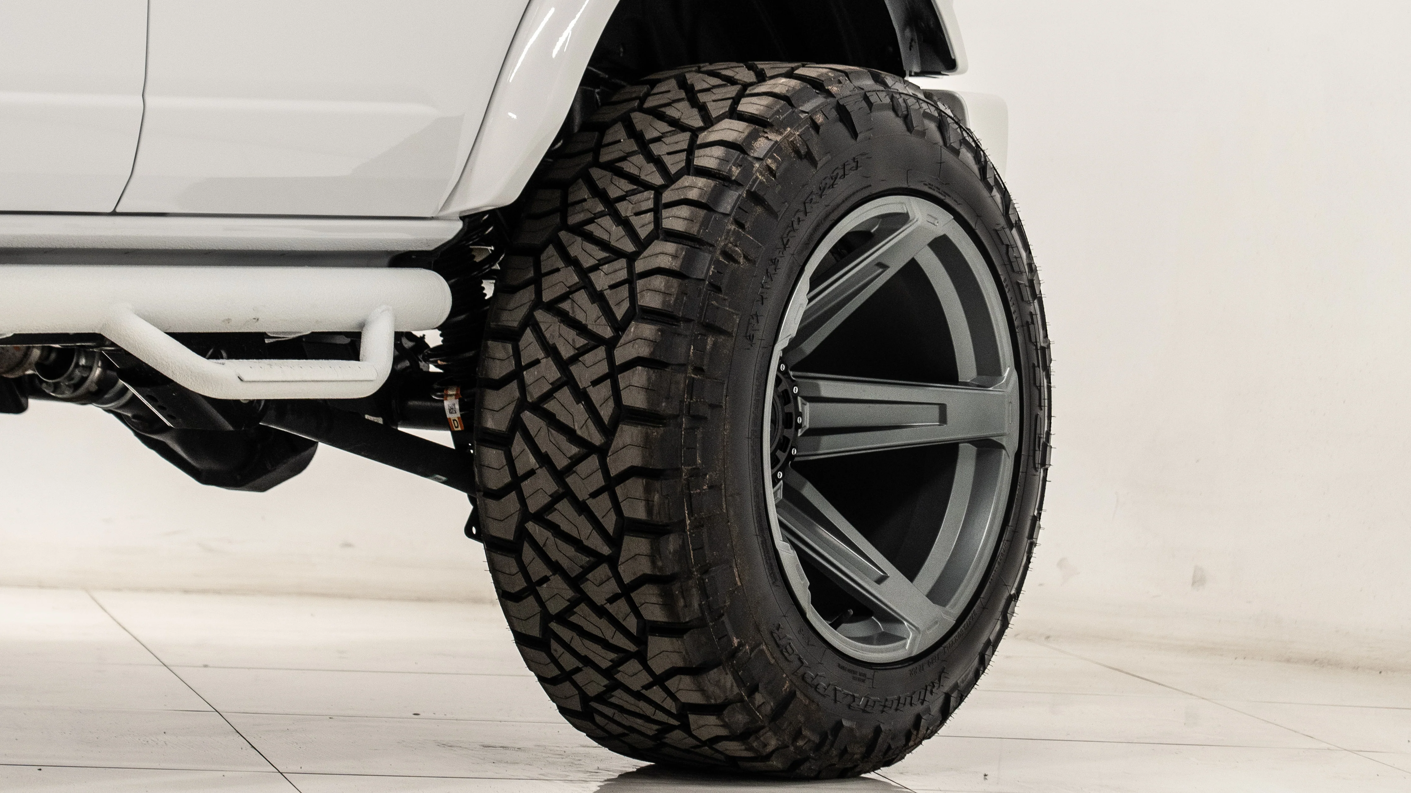 Ford Bronco Apocalypse 5 Spoke Wheel 6 Lug (Silver) - Image 6